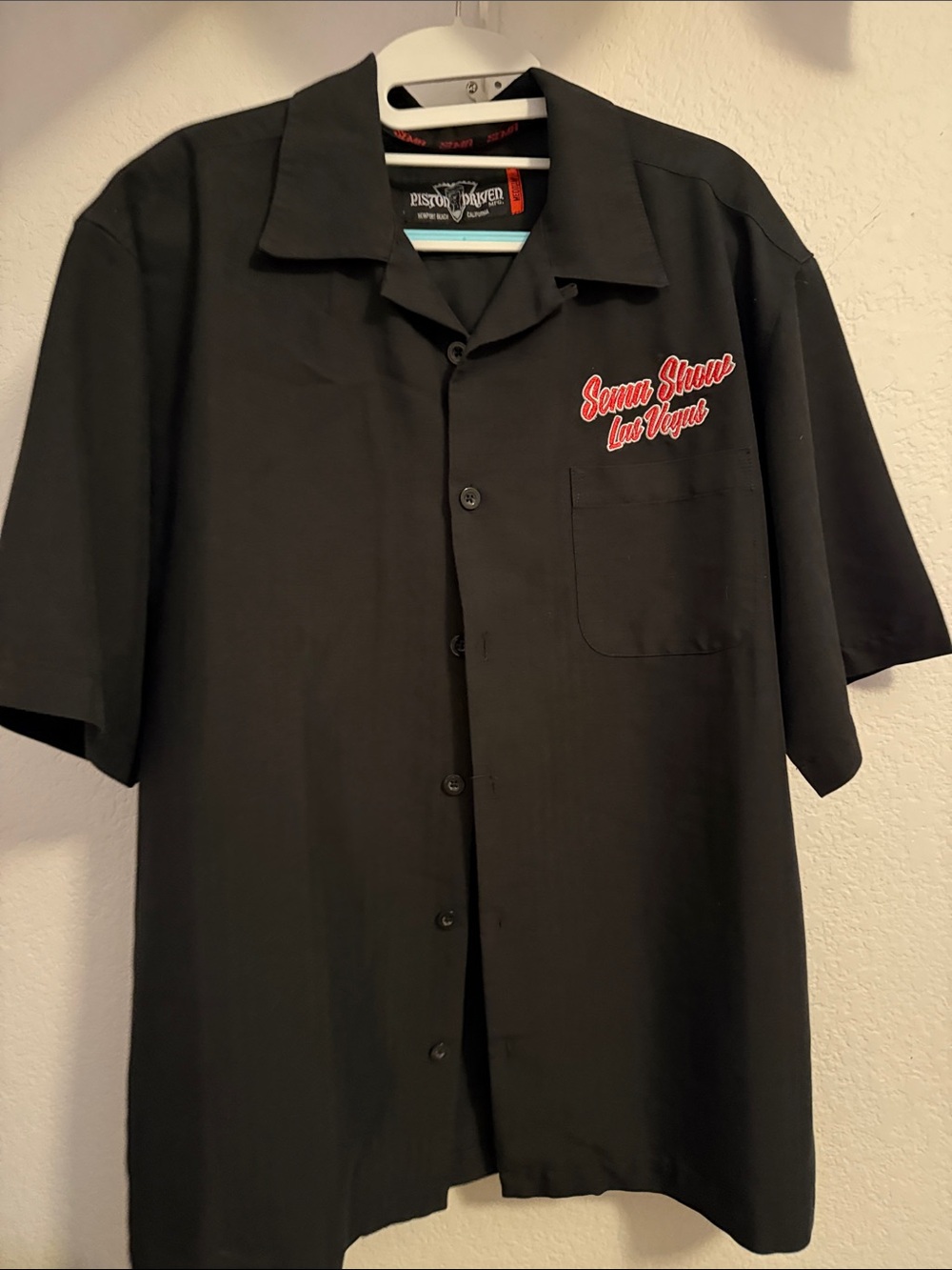 Black Short-Sleeve Bowling Shirt - Las Vegas Script